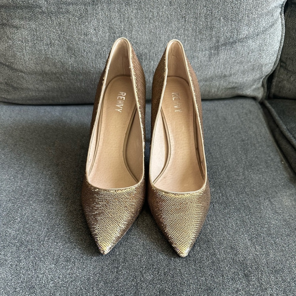 Renvy Gold Stiletto Heels Elegant Pumps